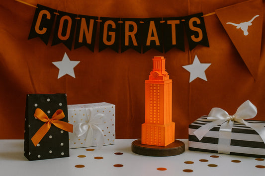 How to Throw a University-Themed Graduation Party🎓