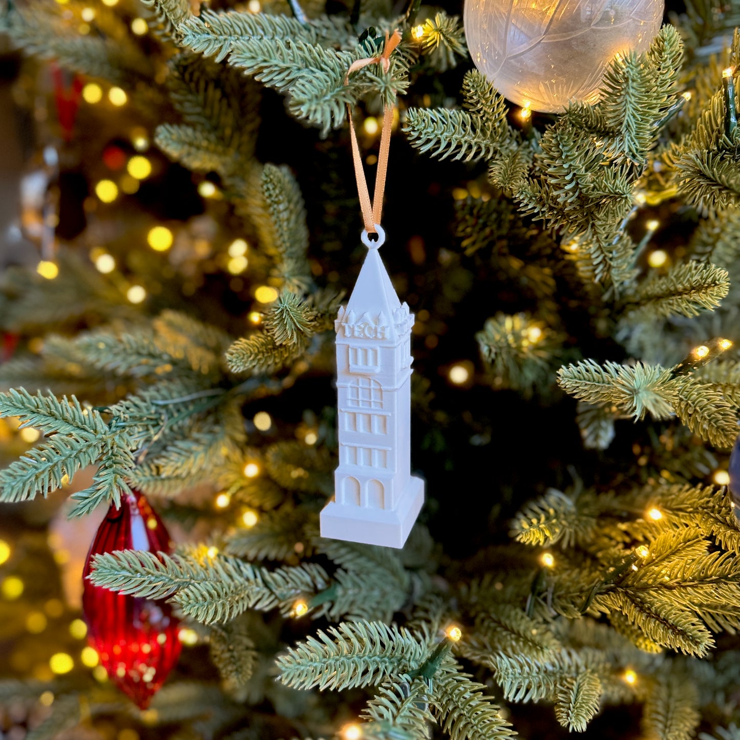 Georgia Tech ornament of the Tech Tower.