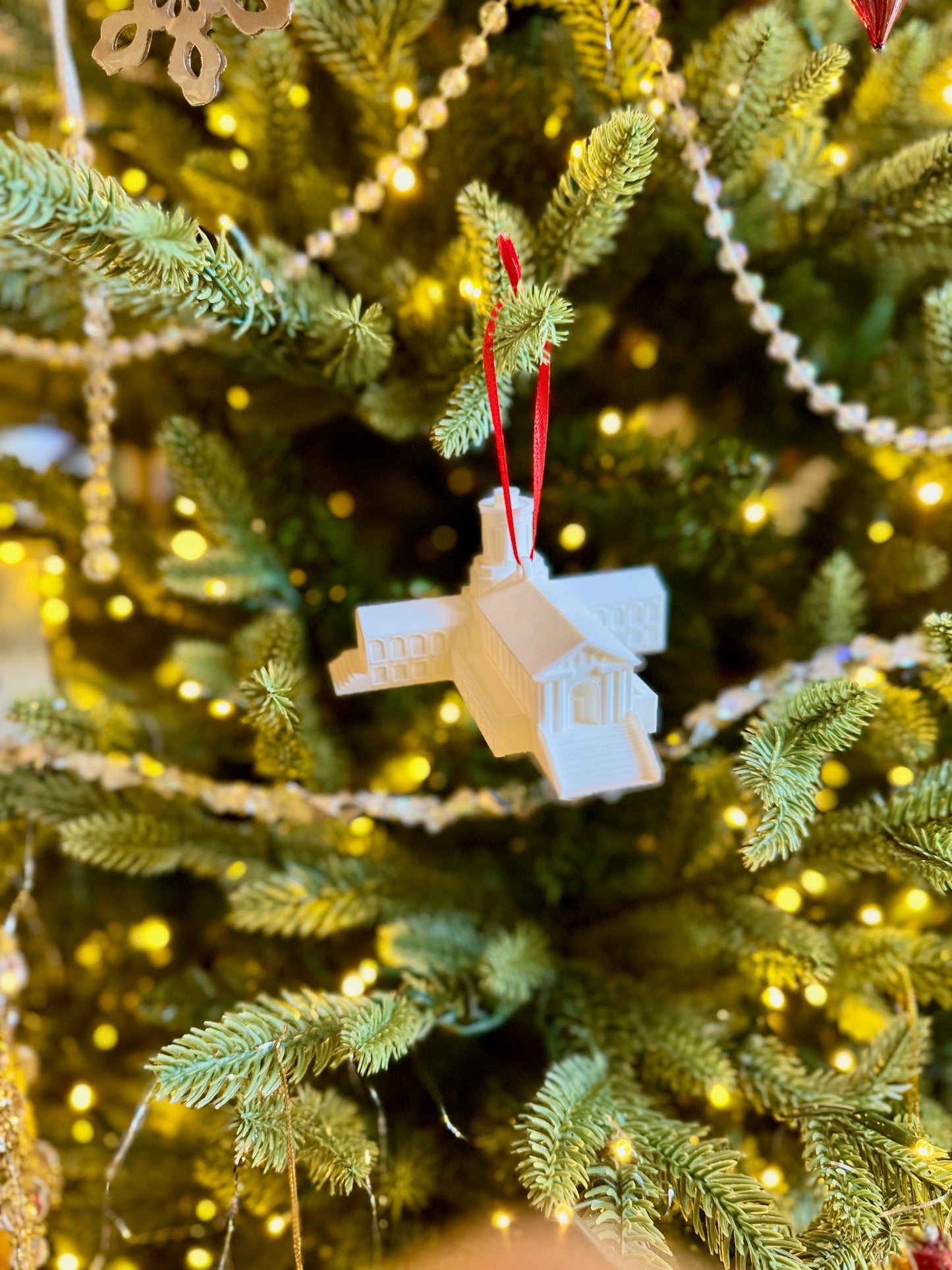 Carnegie Mellon student ornament designed as Hamerschlag Hall.