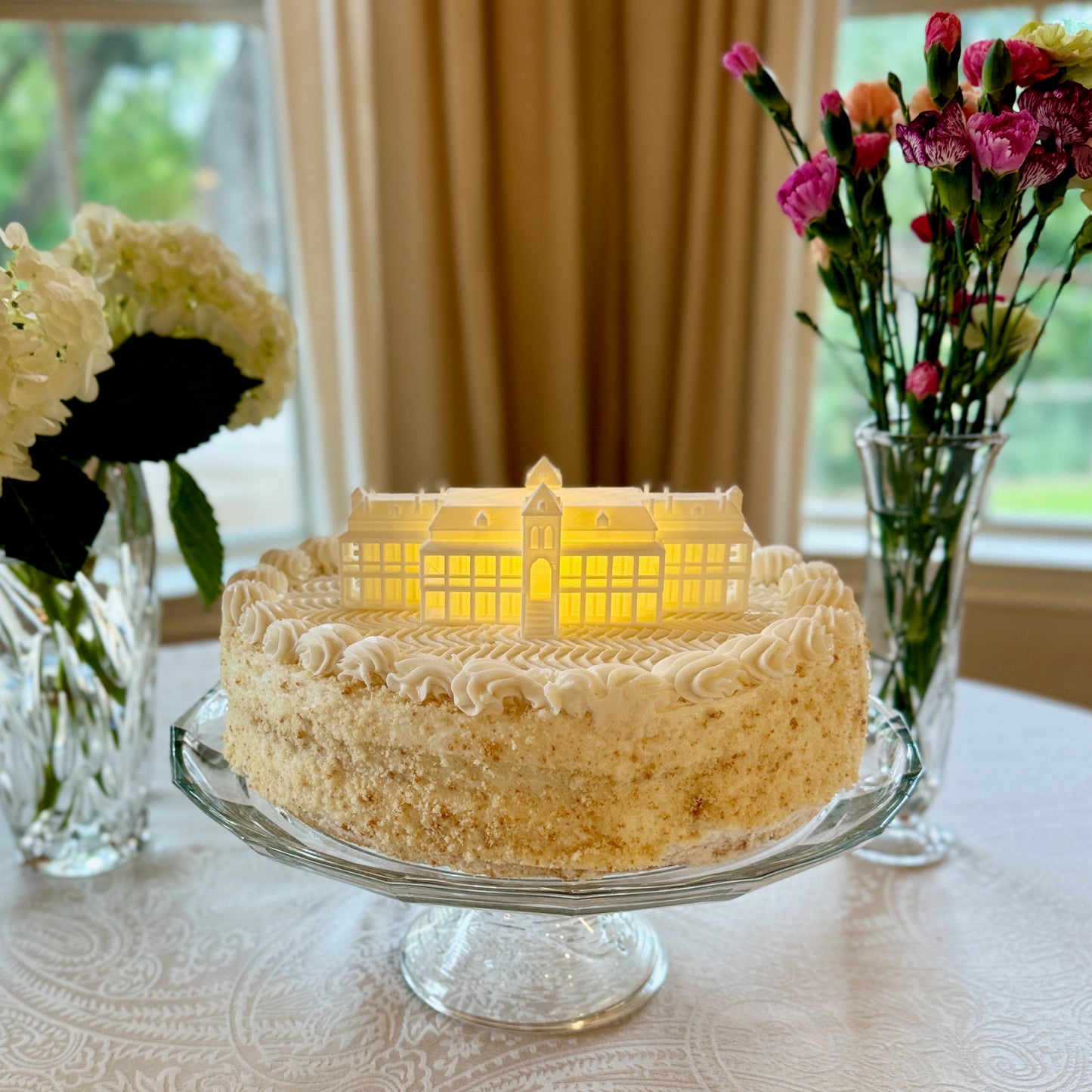 The University of Arizona cake topper, shown on a groom's cake.