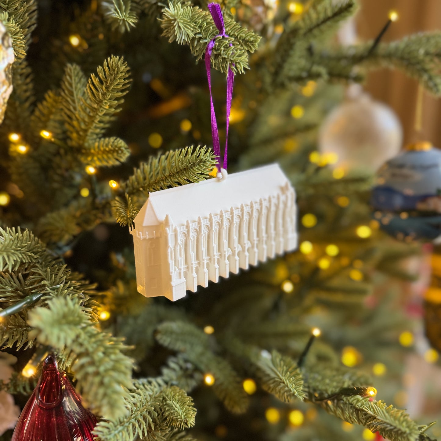 Side view of the University of Washington keepsake ornament 