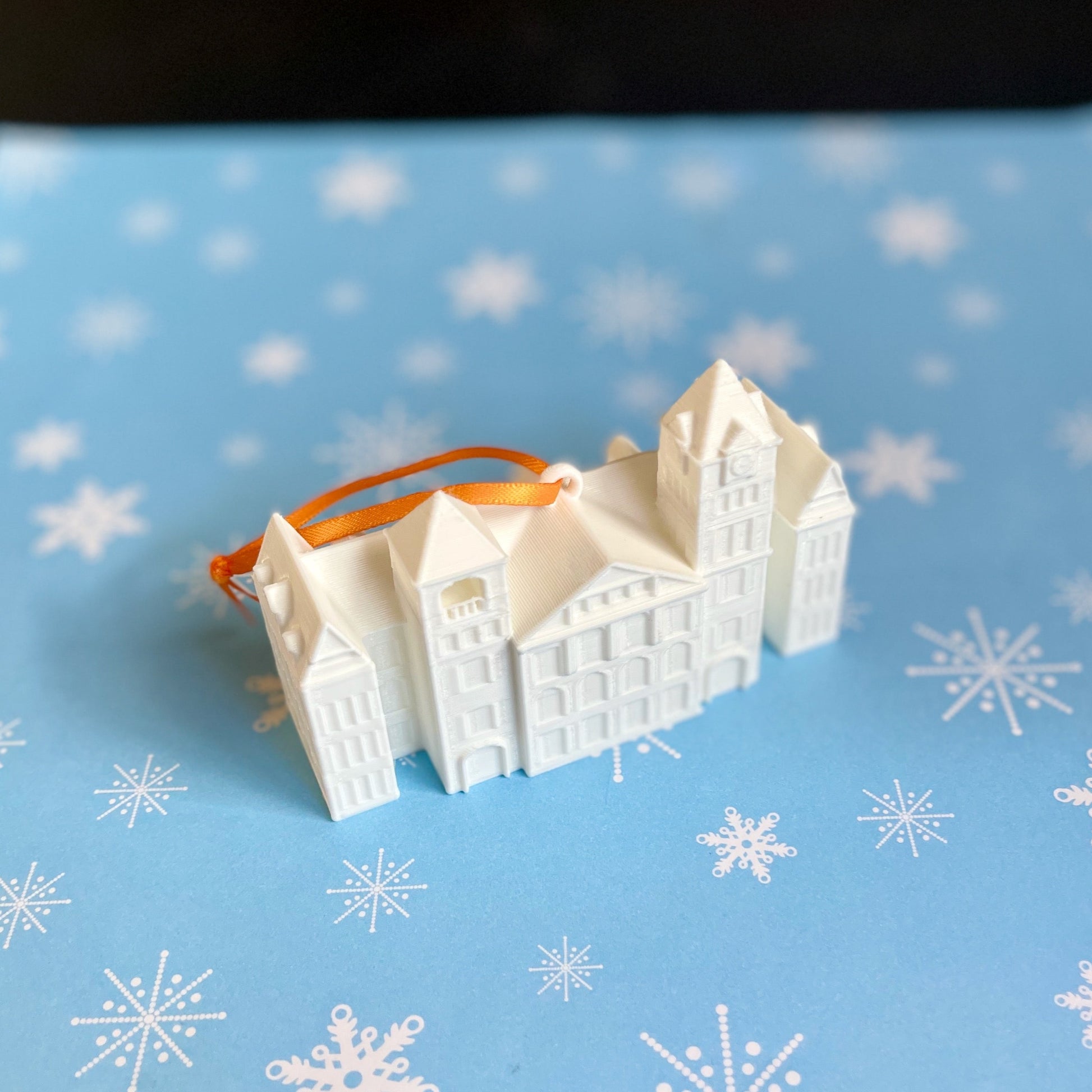 Top view of the Samford Hall ornament in Auburn University.