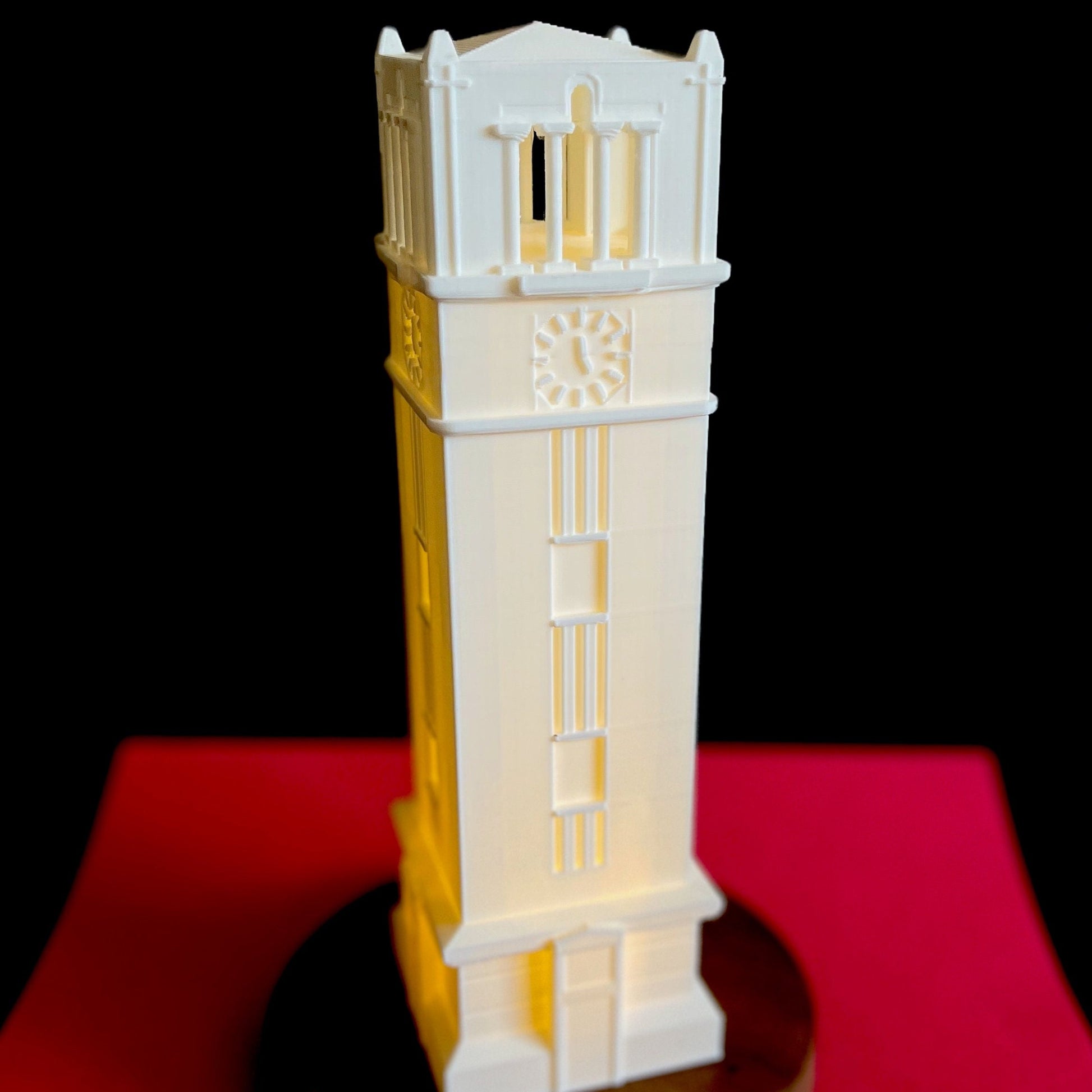Closeup view of the NC State lamp.