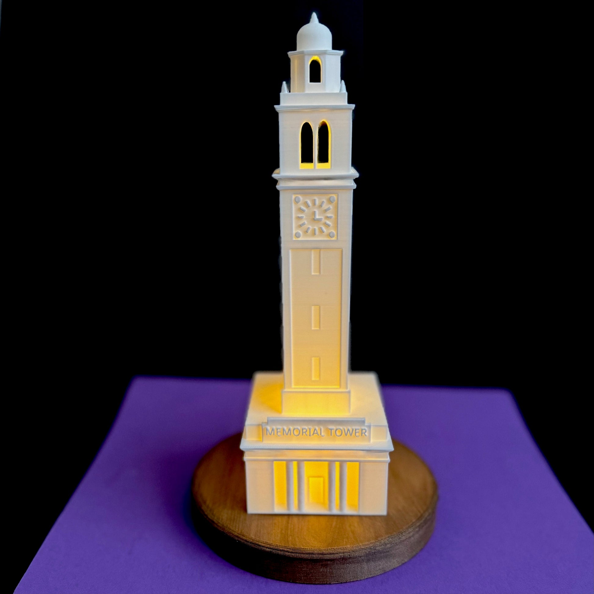 Front view of the LSU lamp.